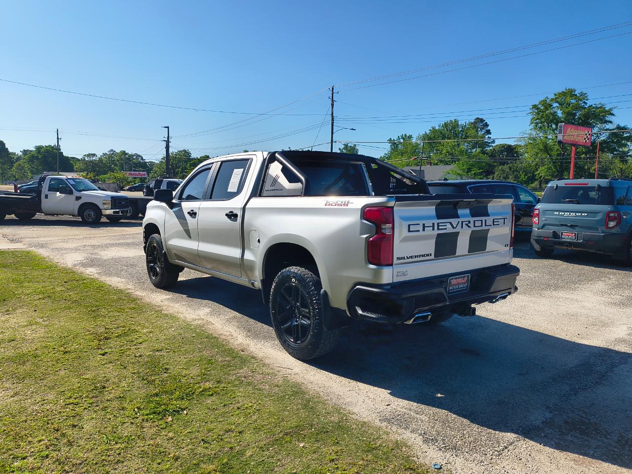 Chevrolet Silverado 1500 LTD 4WD Crew Cab 147" LT Trail Boss 2022