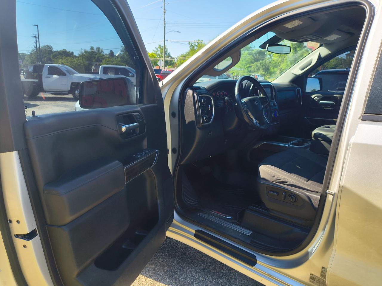 Chevrolet Silverado 1500 LTD 4WD Crew Cab 147" LT Trail Boss 2022