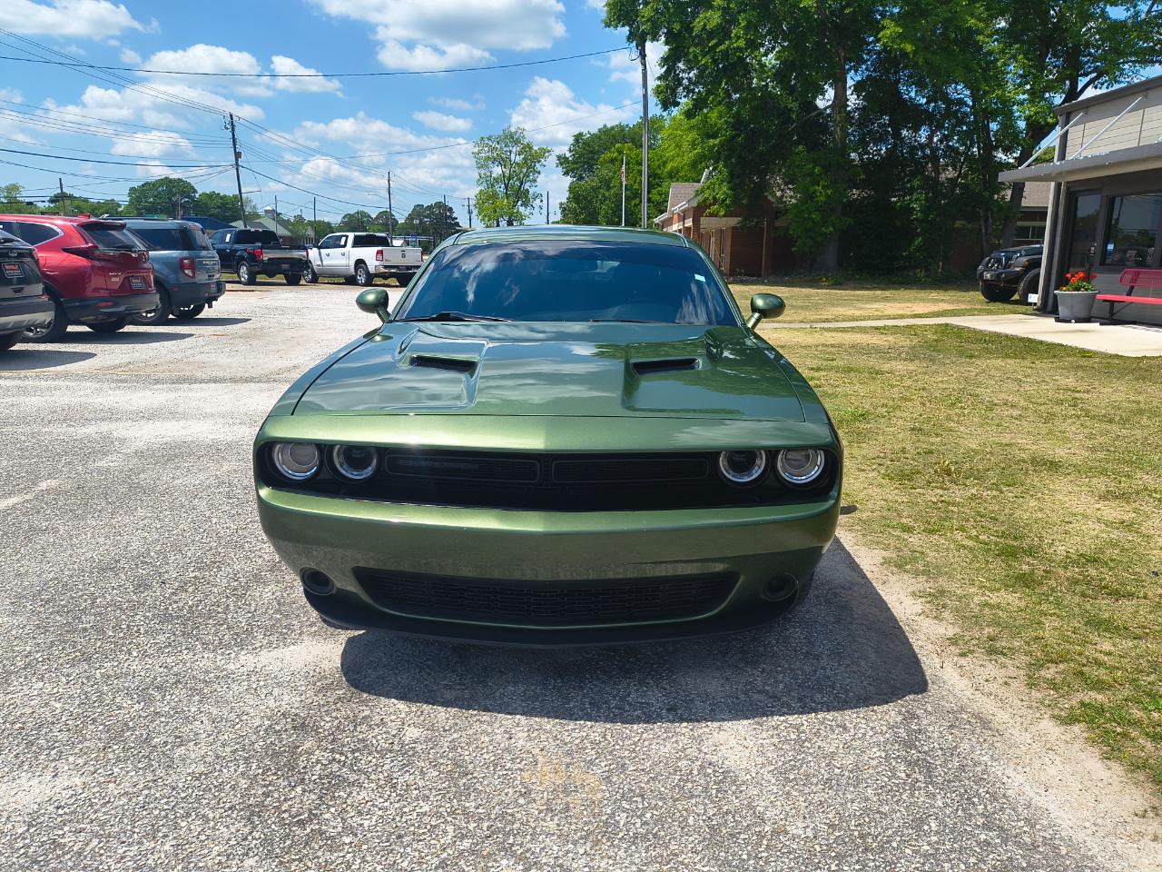 Dodge Challenger SXT RWD 2020