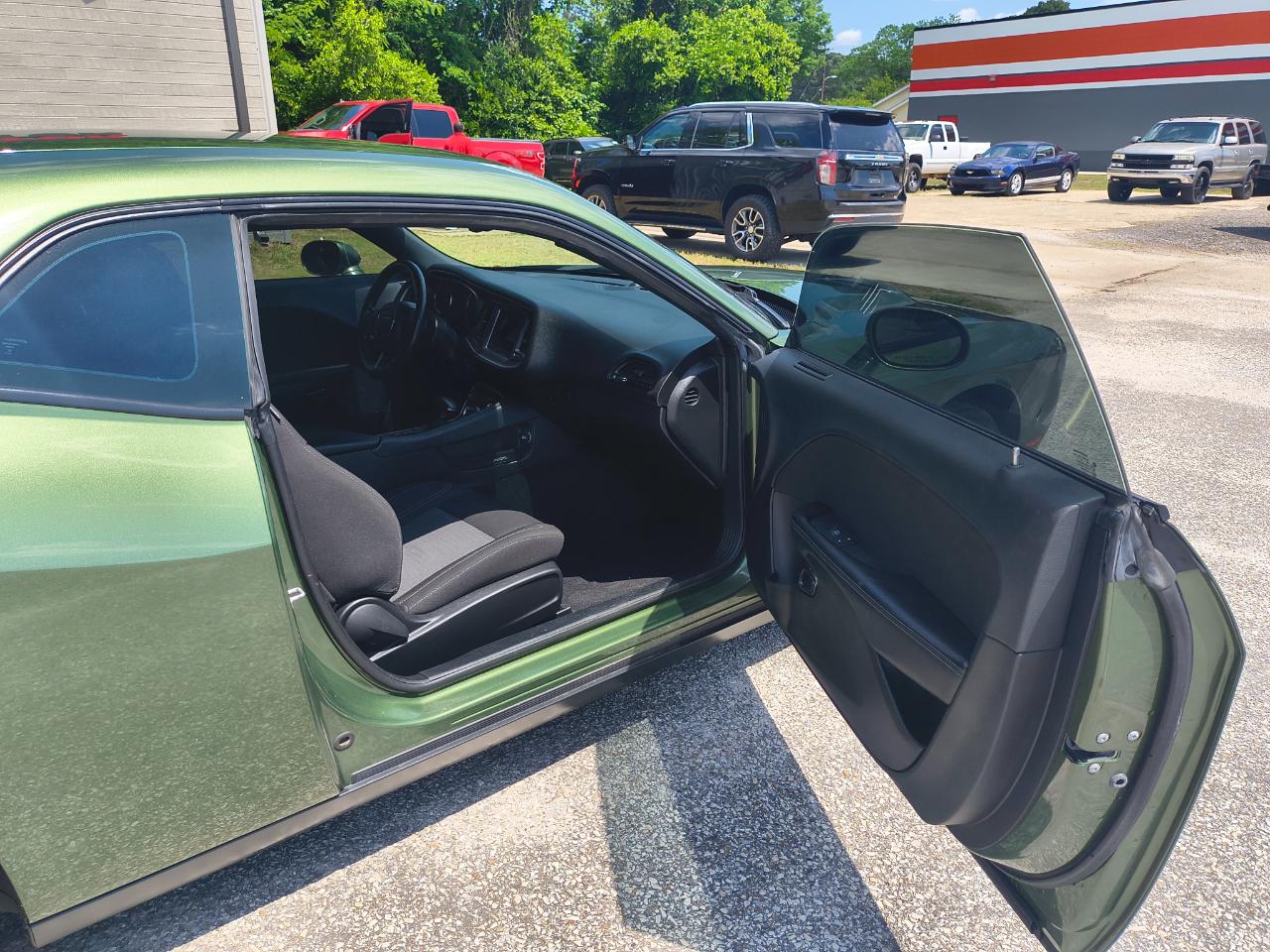 Dodge Challenger SXT RWD 2020