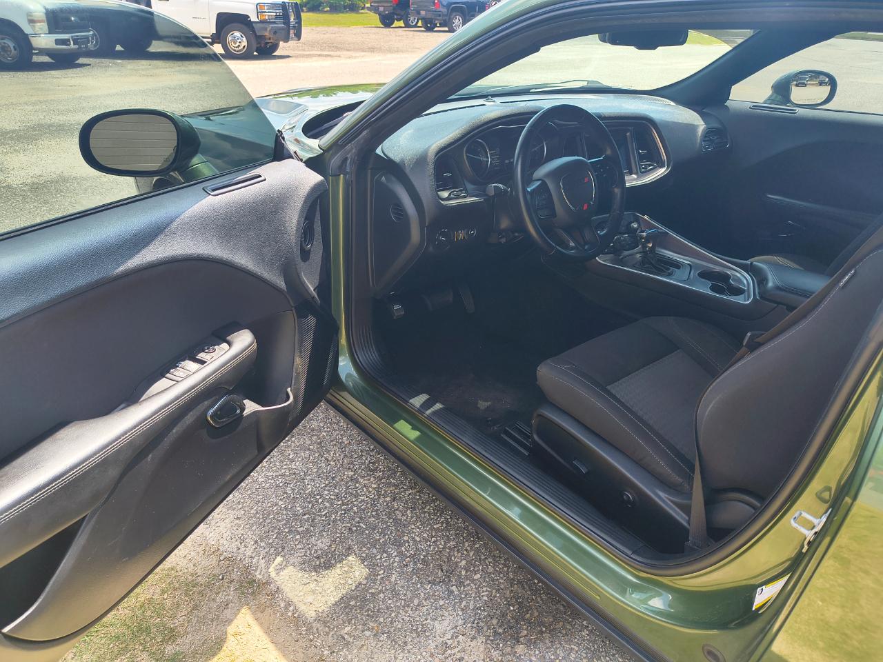 Dodge Challenger SXT RWD 2020