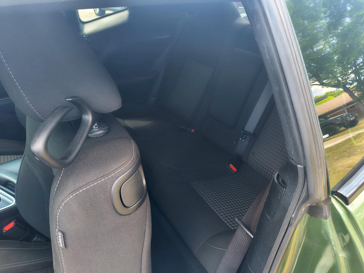 Dodge Challenger SXT RWD 2020