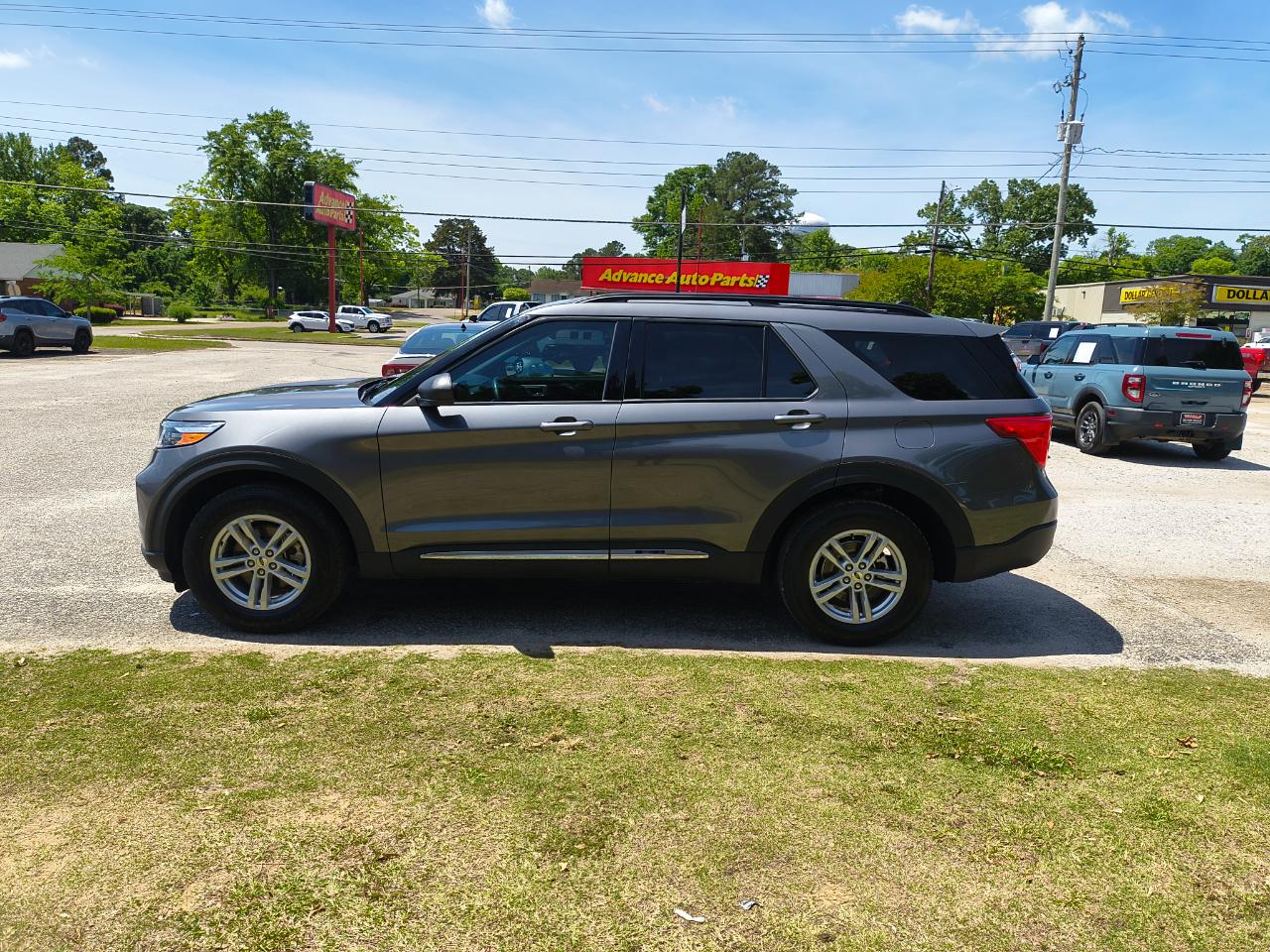 Ford Explorer XLT 4WD 2022