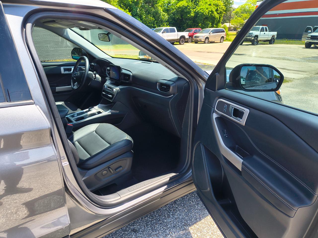 Ford Explorer XLT 4WD 2022