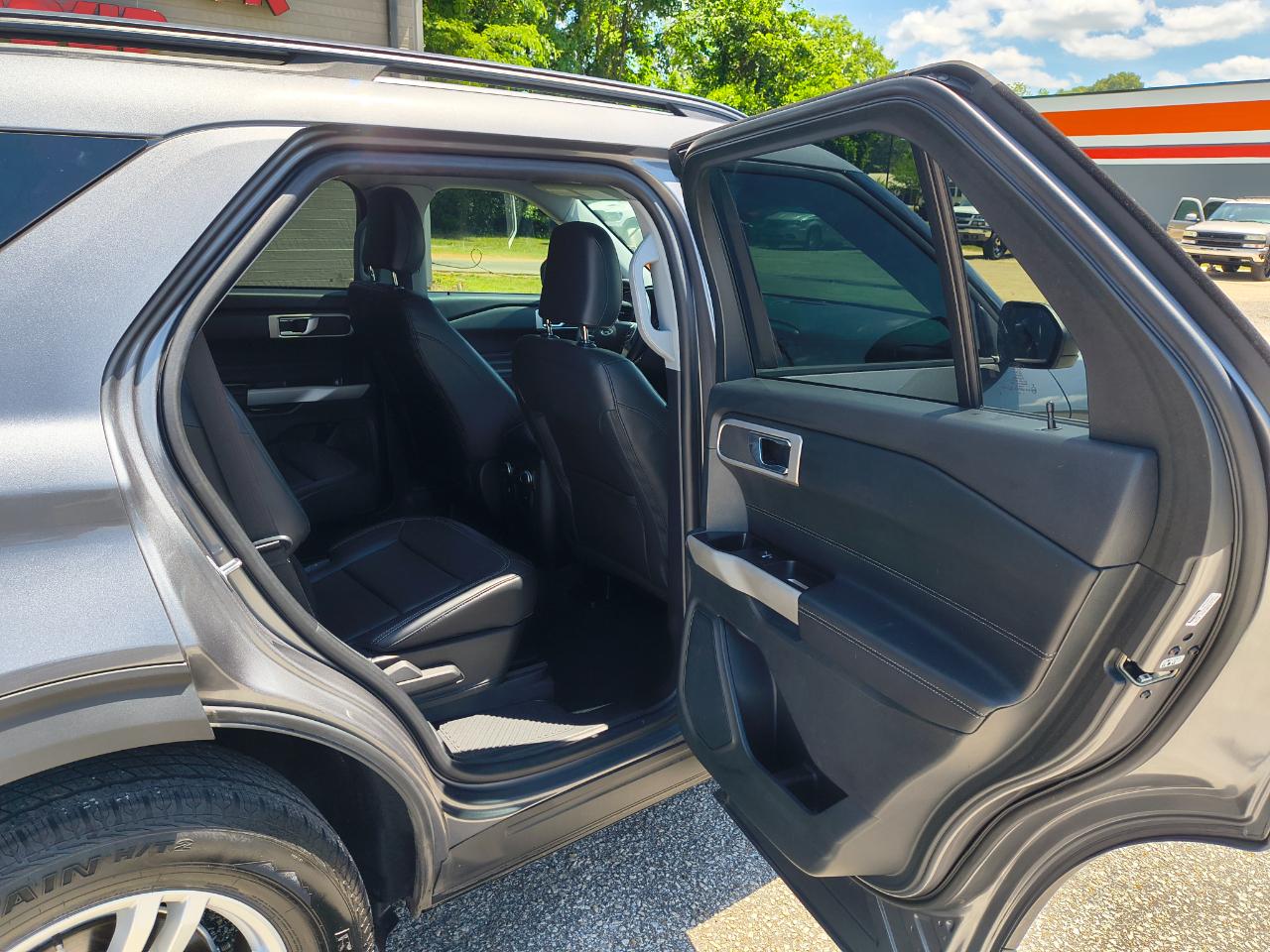 Ford Explorer XLT 4WD 2022