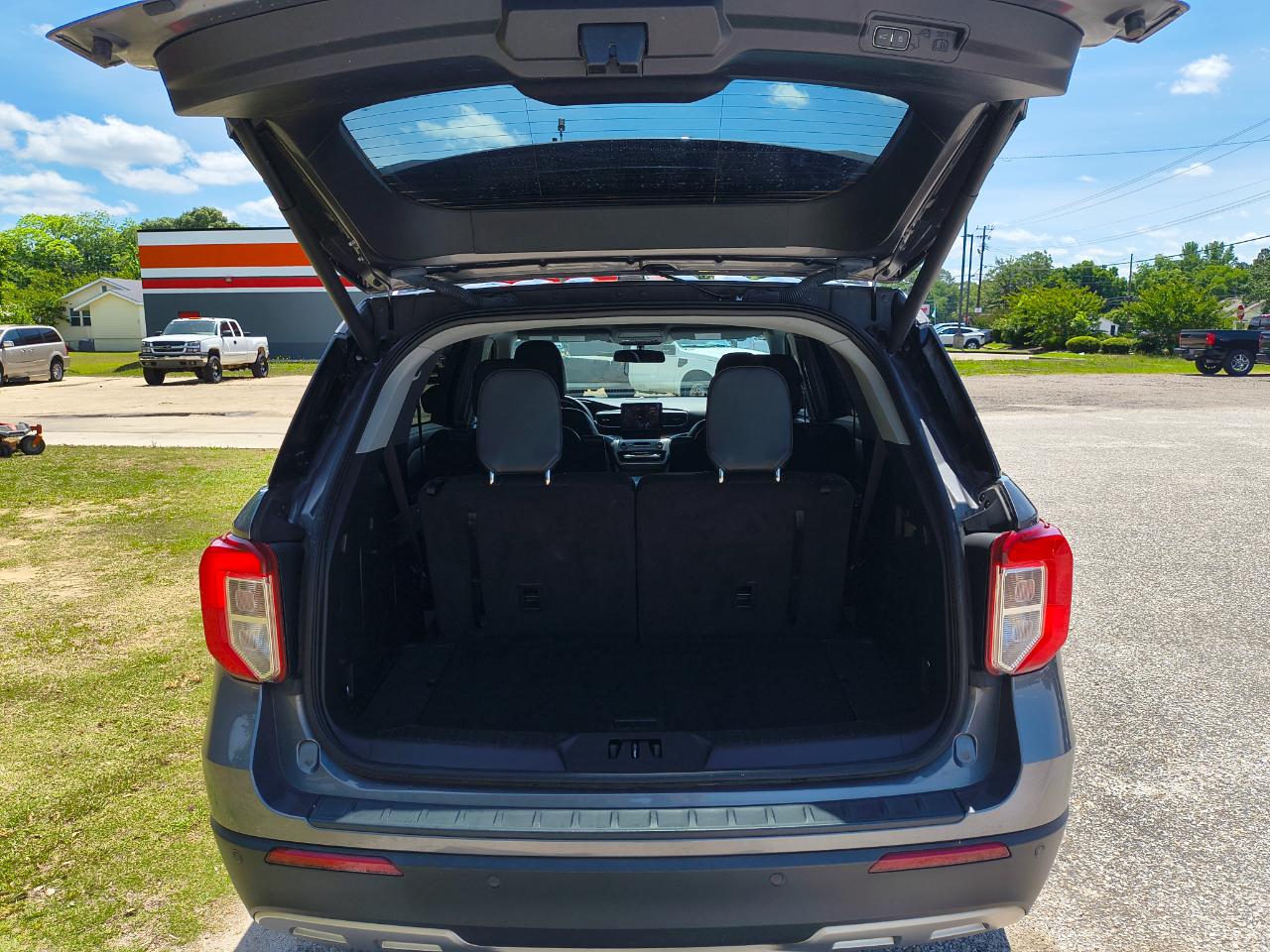 Ford Explorer XLT 4WD 2022