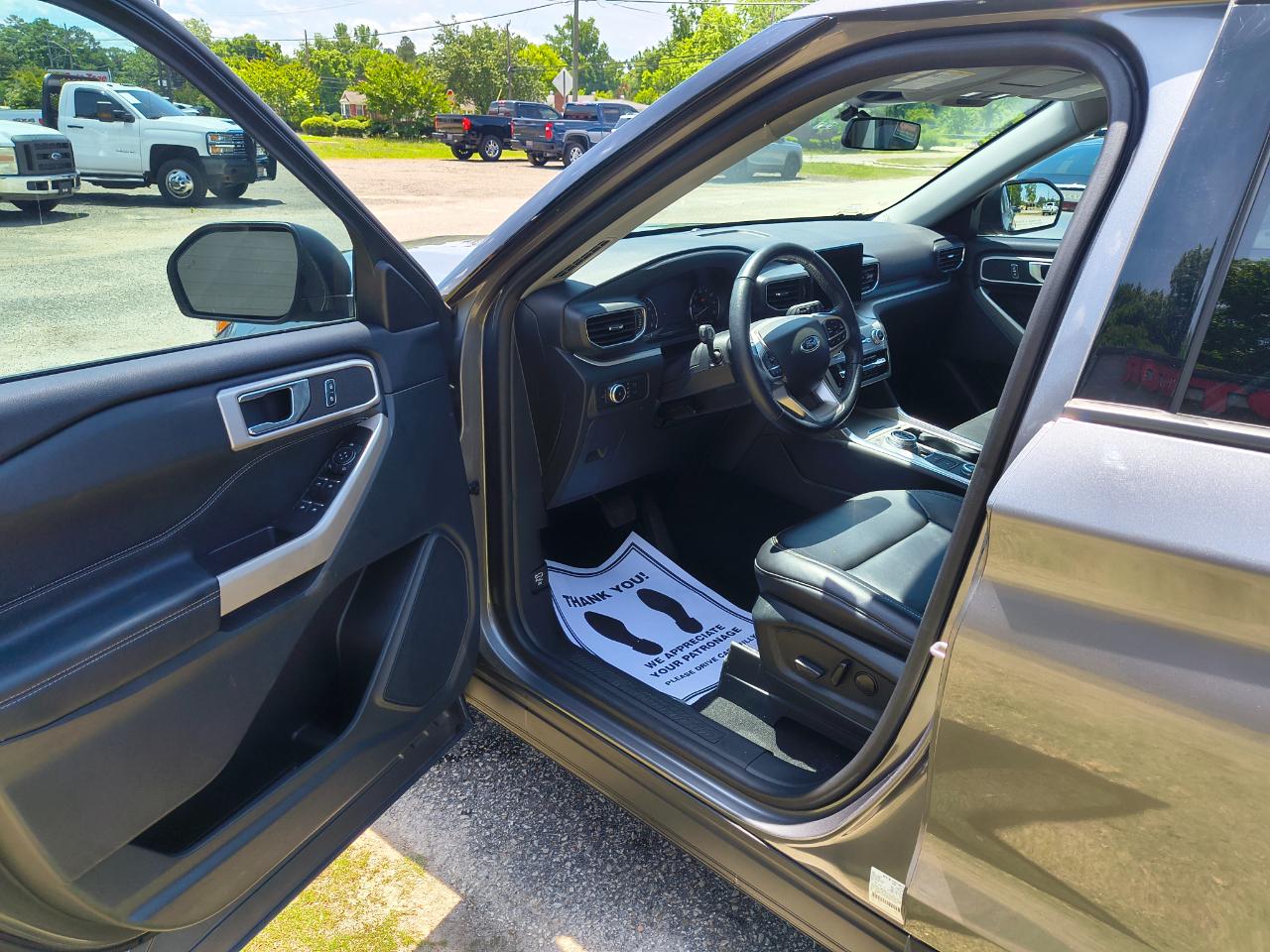 Ford Explorer XLT 4WD 2022