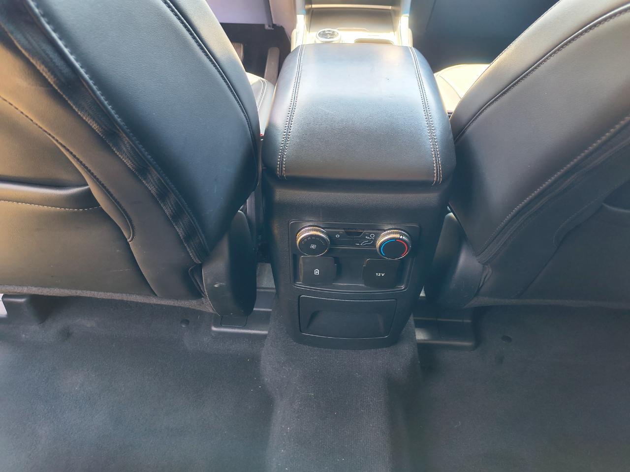 Ford Explorer XLT 4WD 2022