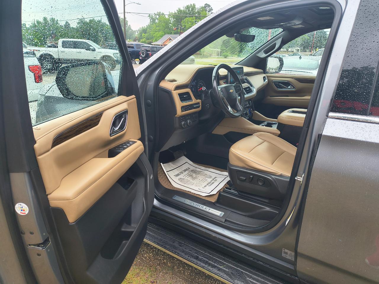 Chevrolet Tahoe 4WD 4dr Premier 2021