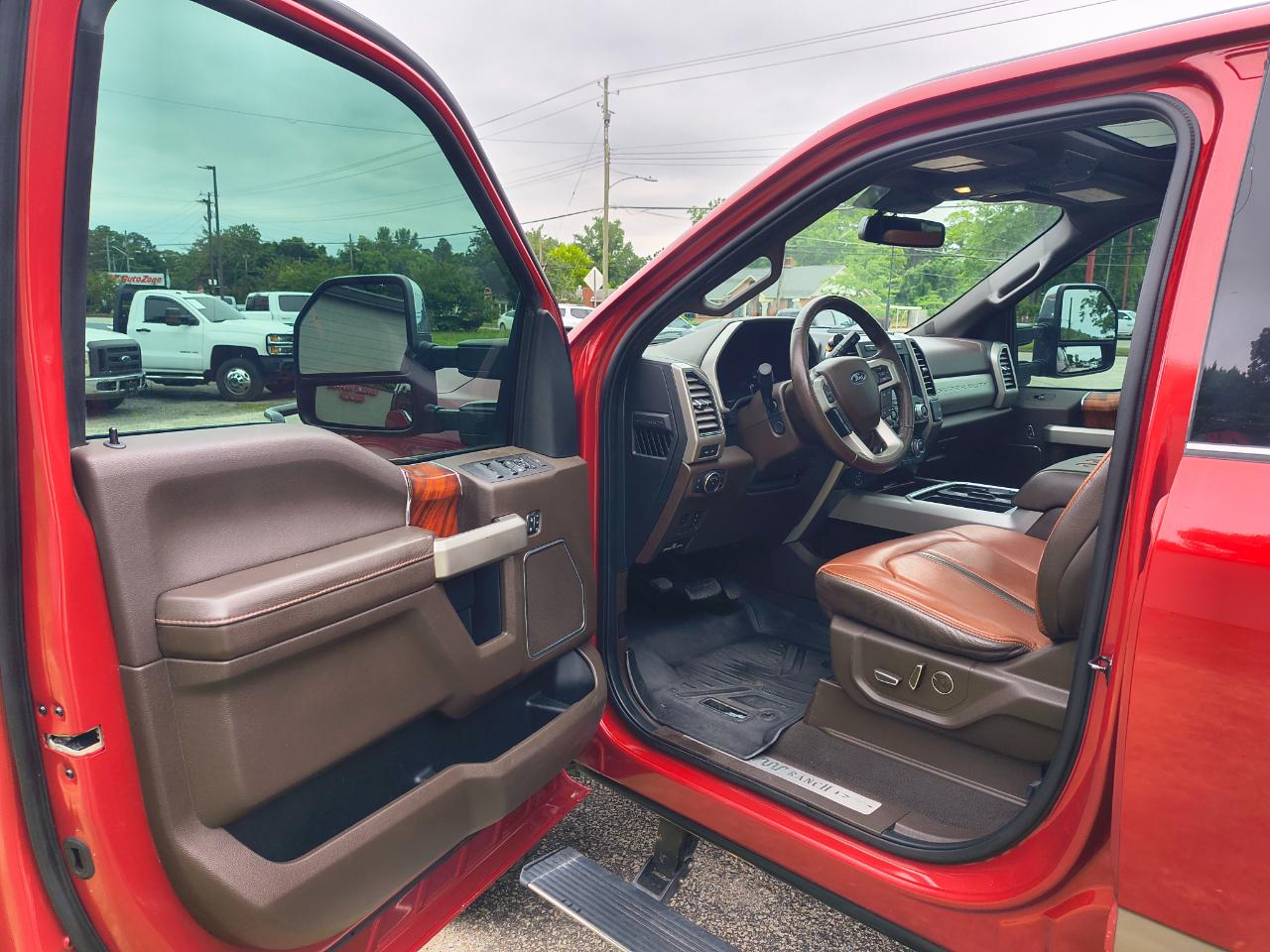 Ford Super Duty F-250 SRW King Ranch 4WD Crew Cab 8' Box 2021