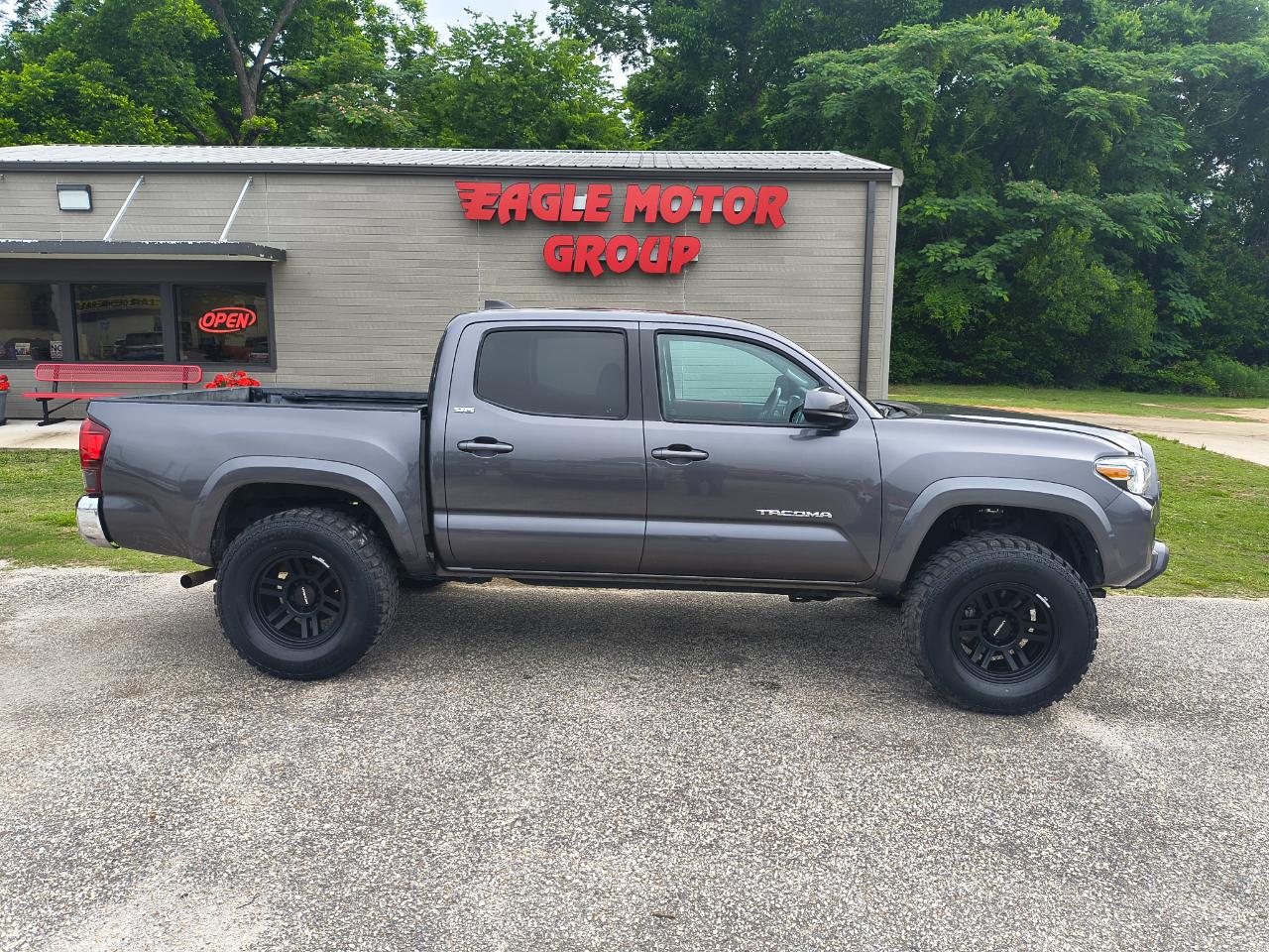 Toyota Tacoma 4WD TRD Off Road Double Cab 5' Bed V6 MT (Natl) 2021