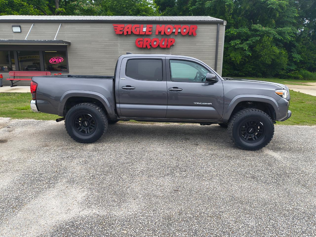Toyota Tacoma 4WD TRD Off Road Double Cab 5' Bed V6 MT (Natl) 2021
