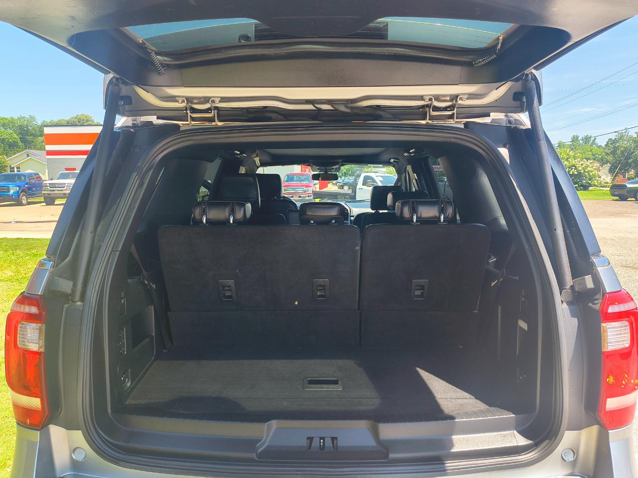 Ford Expedition XLT 4x4 2020