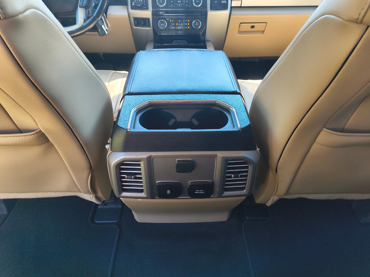 Ford Super Duty F-250 SRW Lariat 4WD Crew Cab 8' Box 2017