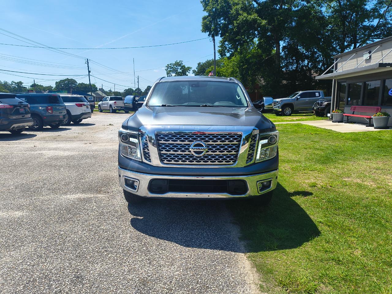 Nissan Titan 4x4 Crew Cab SL 2017