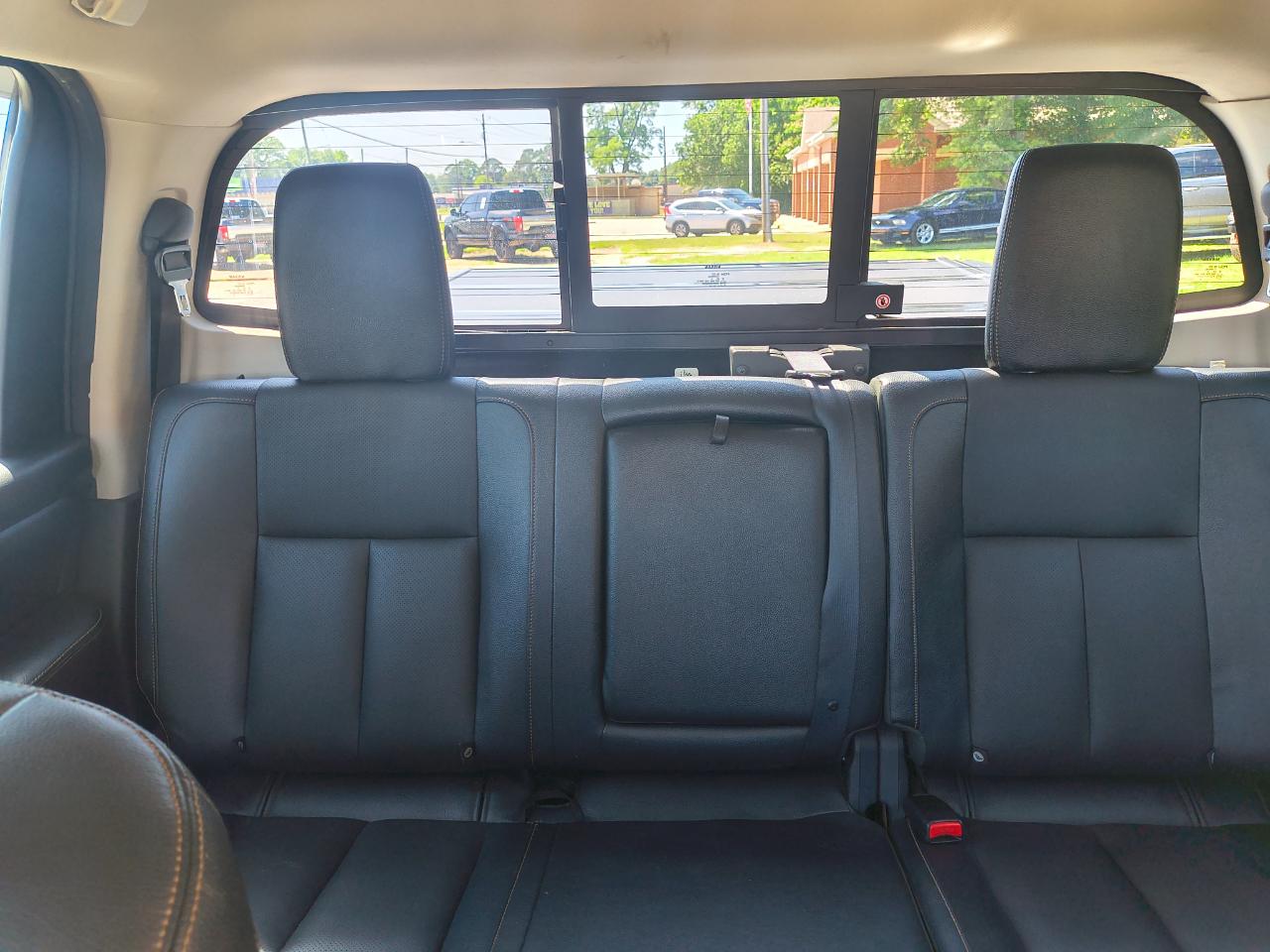 Nissan Titan 4x4 Crew Cab SL 2017