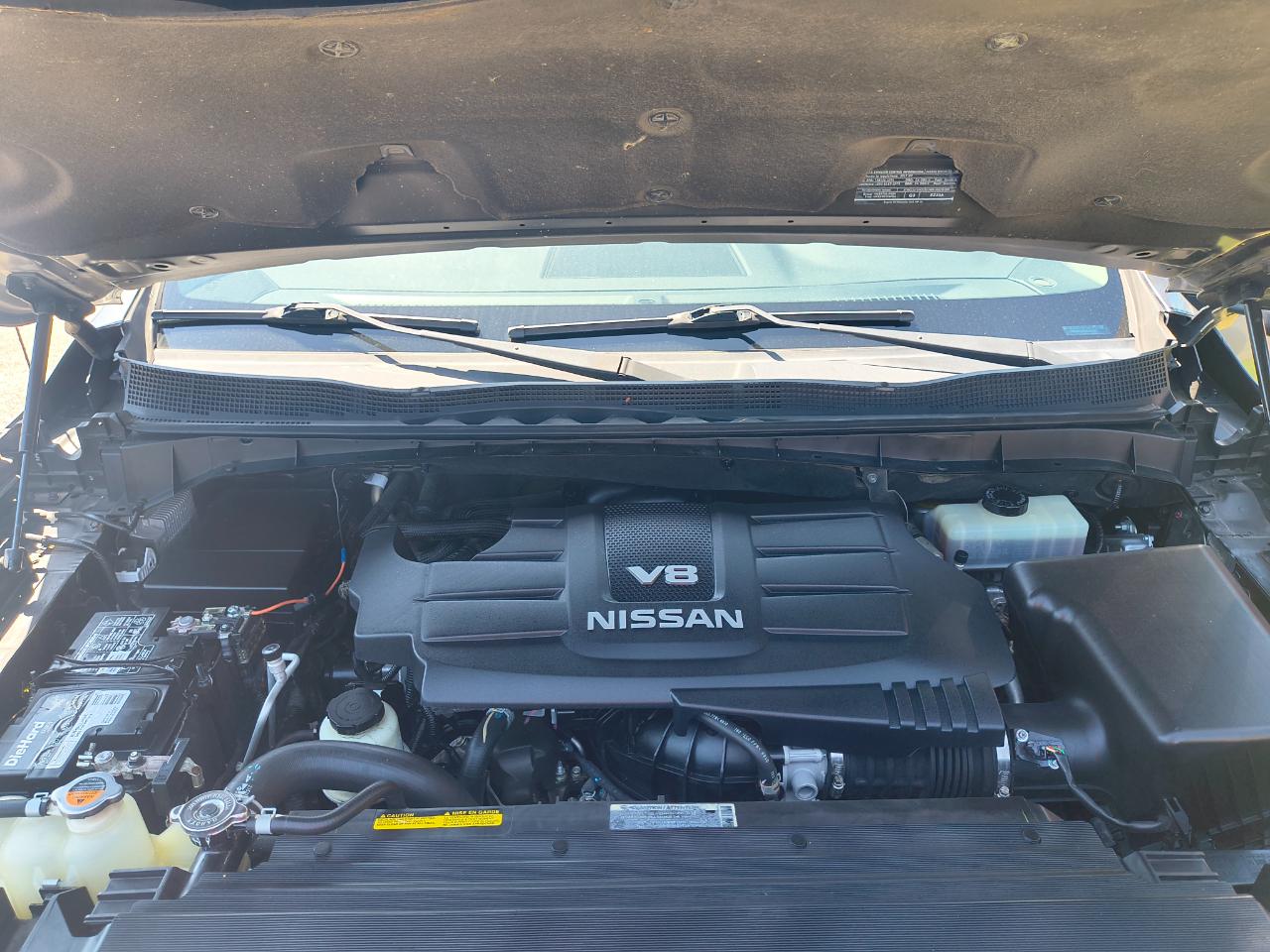 Nissan Titan 4x4 Crew Cab SL 2017