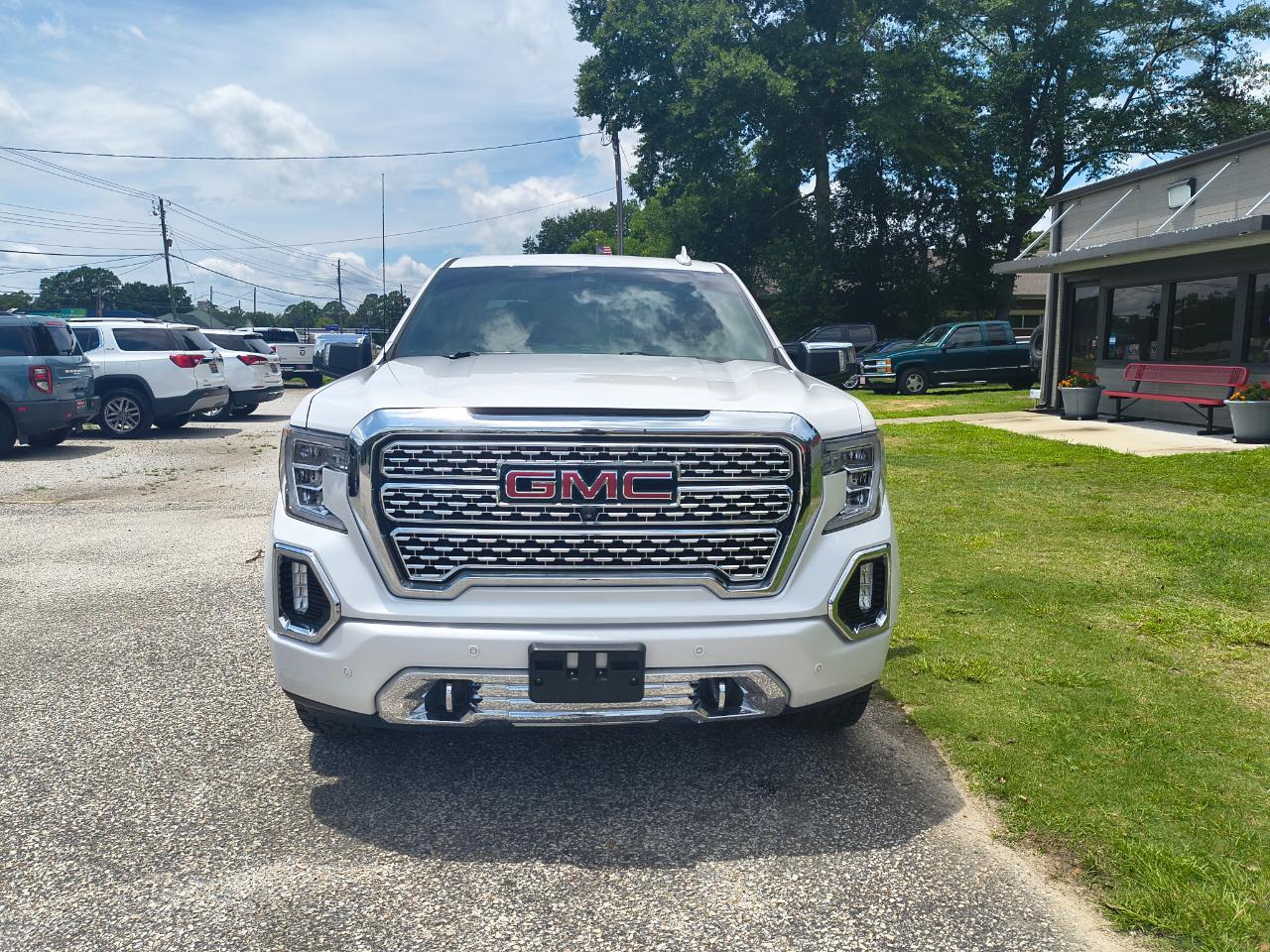 GMC Sierra 1500 4WD Crew Cab 147" Denali 2019