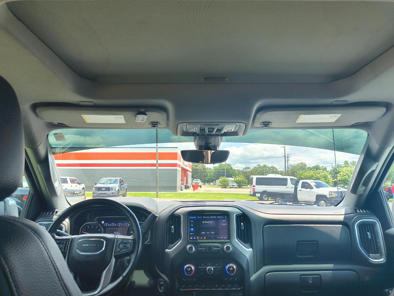 GMC Sierra 1500 4WD Crew Cab 147" Denali 2019