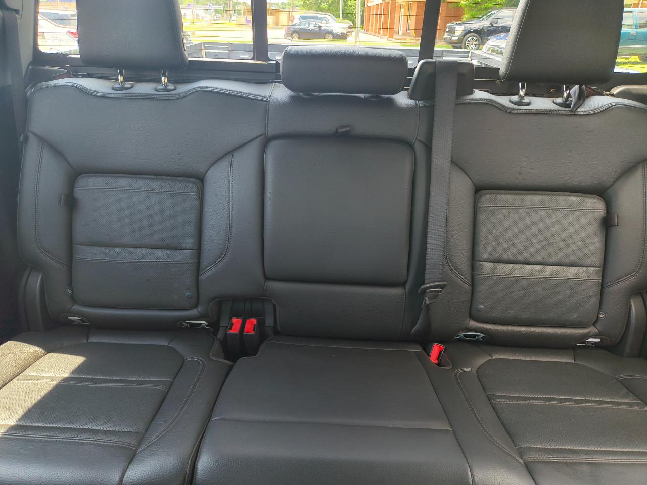 GMC Sierra 1500 4WD Crew Cab 147" Denali 2019
