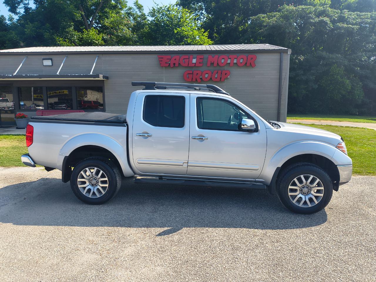 2012 Nissan Frontier 4WD Crew Cab SWB Auto SL