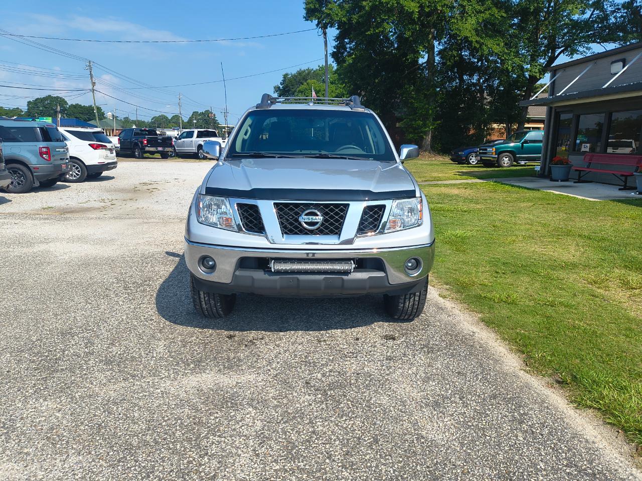 Nissan Frontier 4WD Crew Cab SWB Auto SL 2012