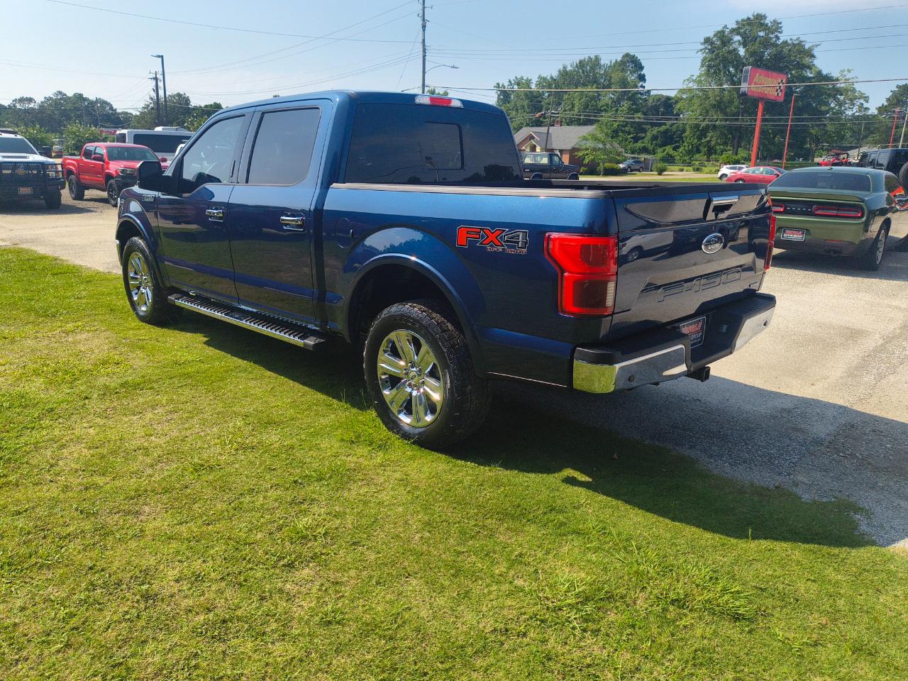 Ford F-150 Lariat SuperCrew Short Bed 4WD 2018