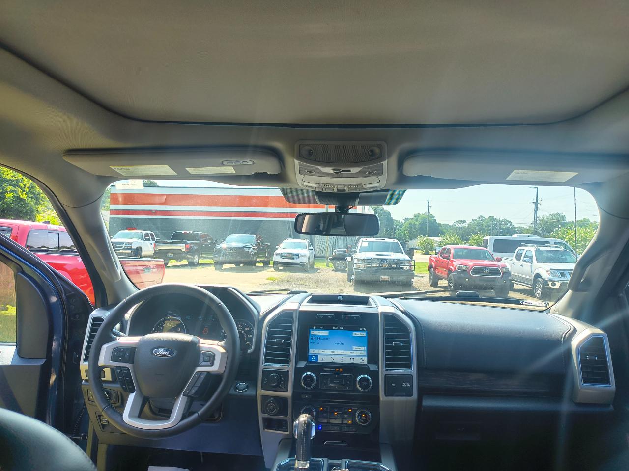 Ford F-150 Lariat SuperCrew Short Bed 4WD 2018
