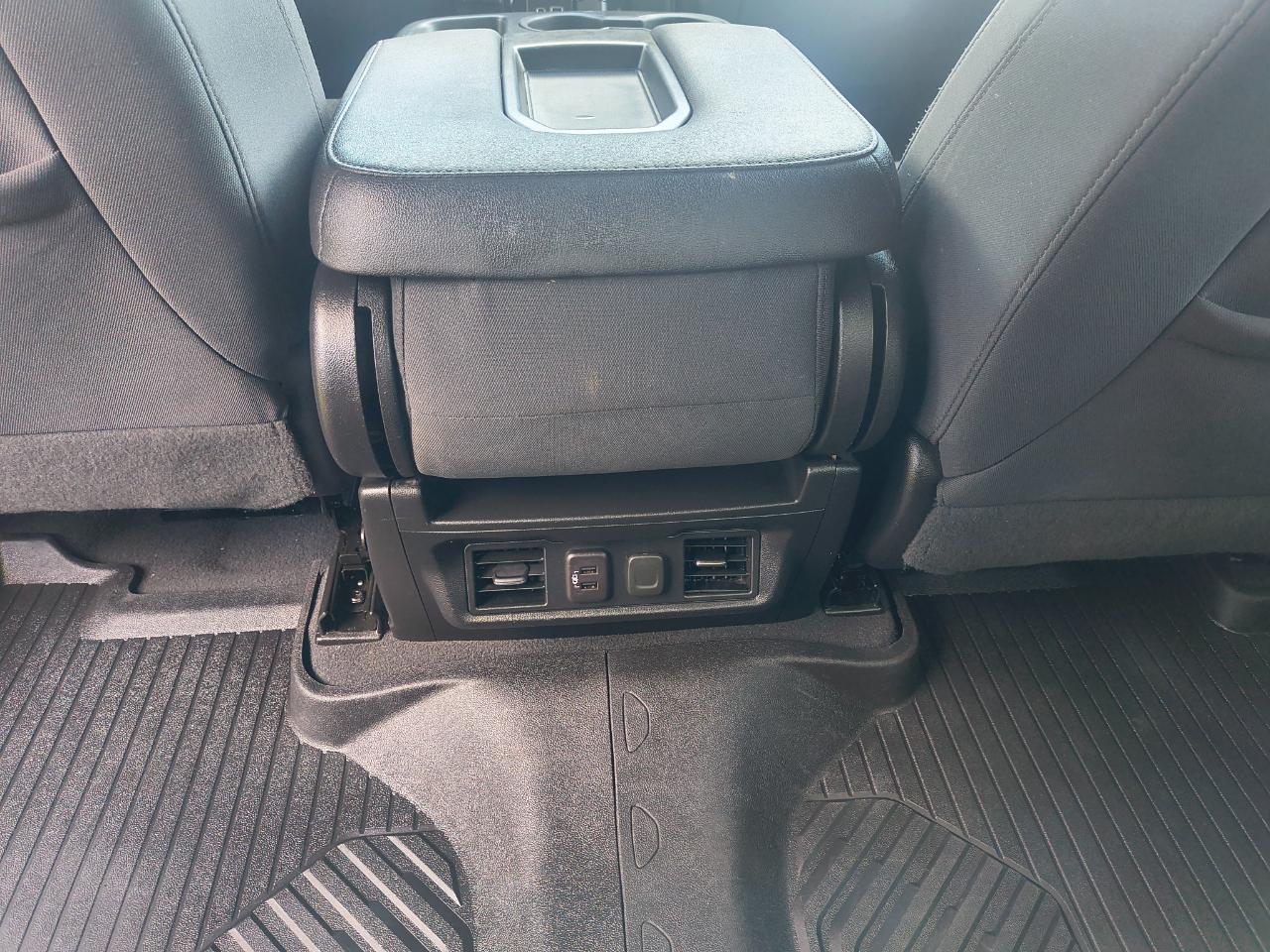 Chevrolet Silverado 2500HD 4WD Crew Cab 159" LT 2023