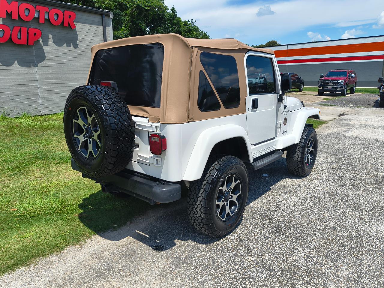 Jeep Wrangler 2dr Sahara 2000