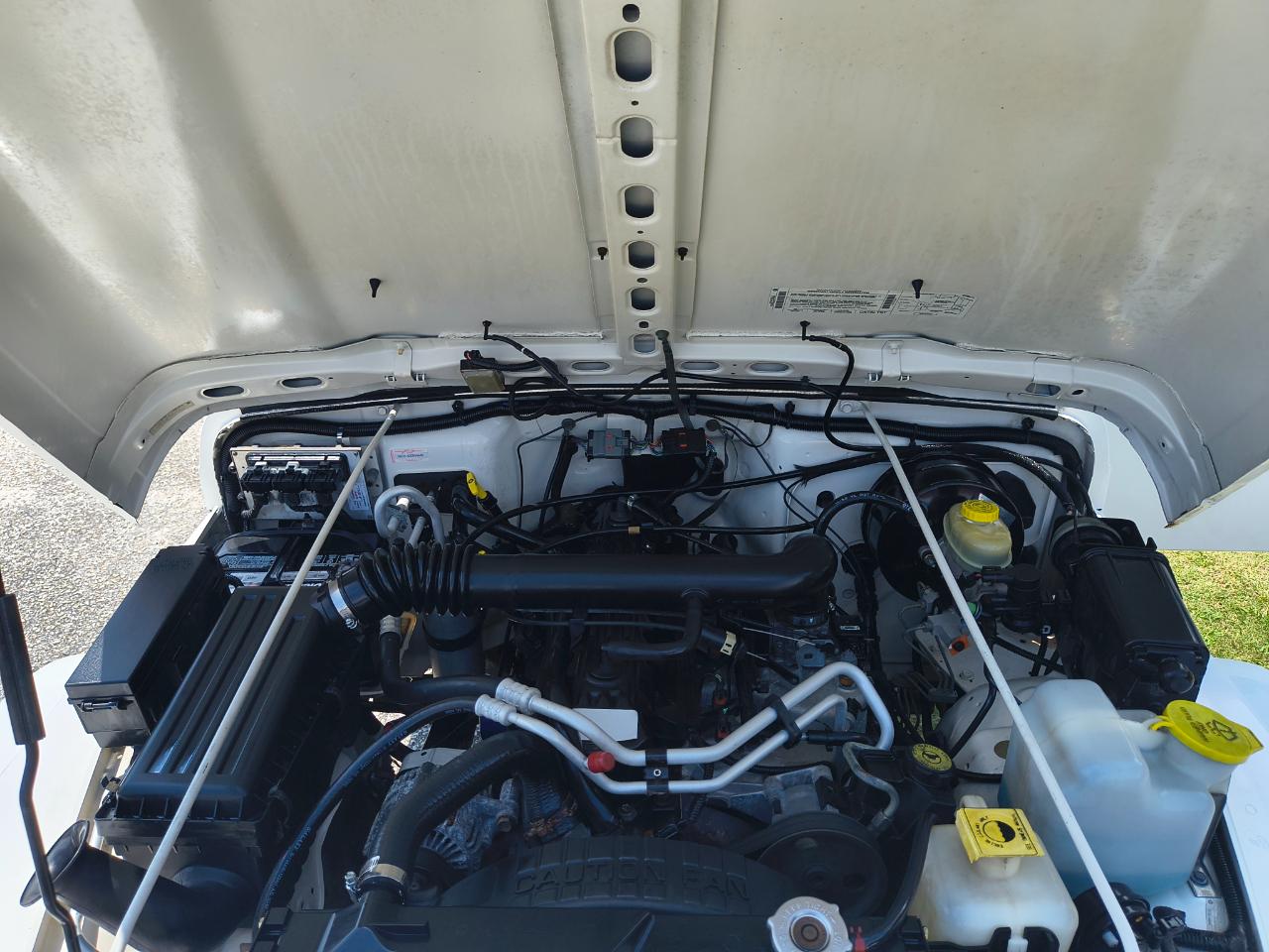 Jeep Wrangler 2dr Sahara 2000