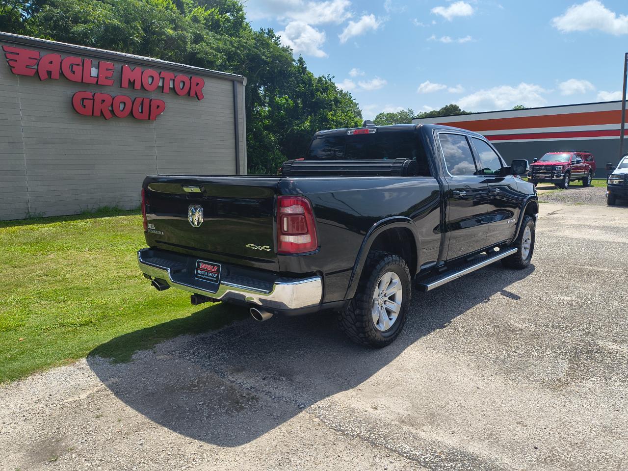 RAM 1500 Laramie 4x4 Crew Cab 6'4" Box 2021