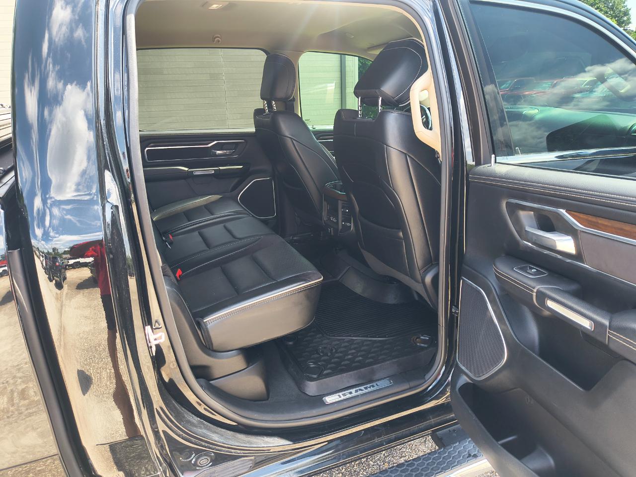 RAM 1500 Laramie 4x4 Crew Cab 6'4" Box 2021