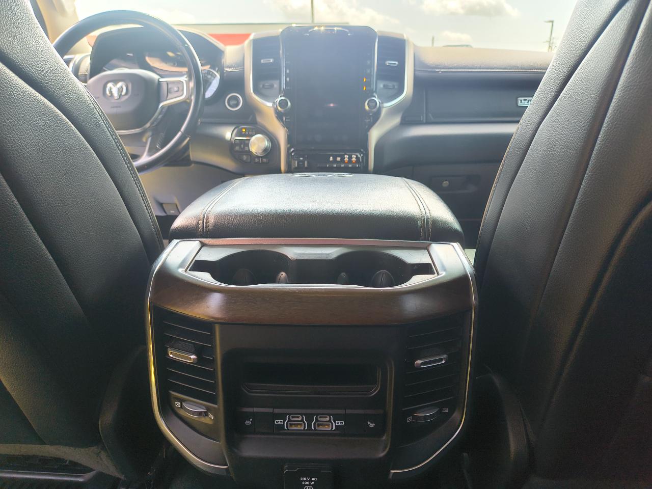 RAM 1500 Laramie 4x4 Crew Cab 6'4" Box 2021