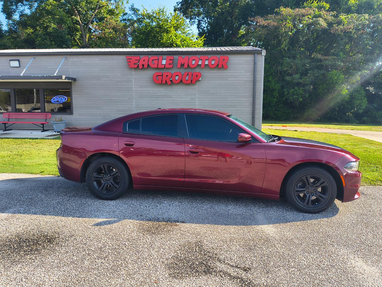  2019 Dodge Charger SXT RWD   