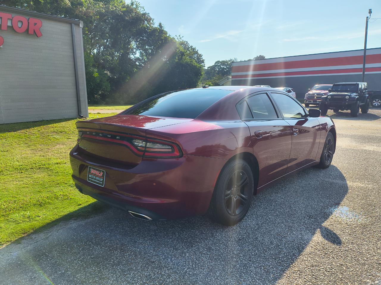 Dodge Charger SXT RWD 2019