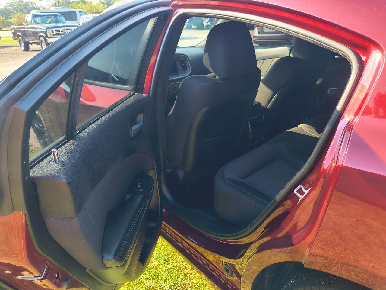 Dodge Charger SXT RWD 2019