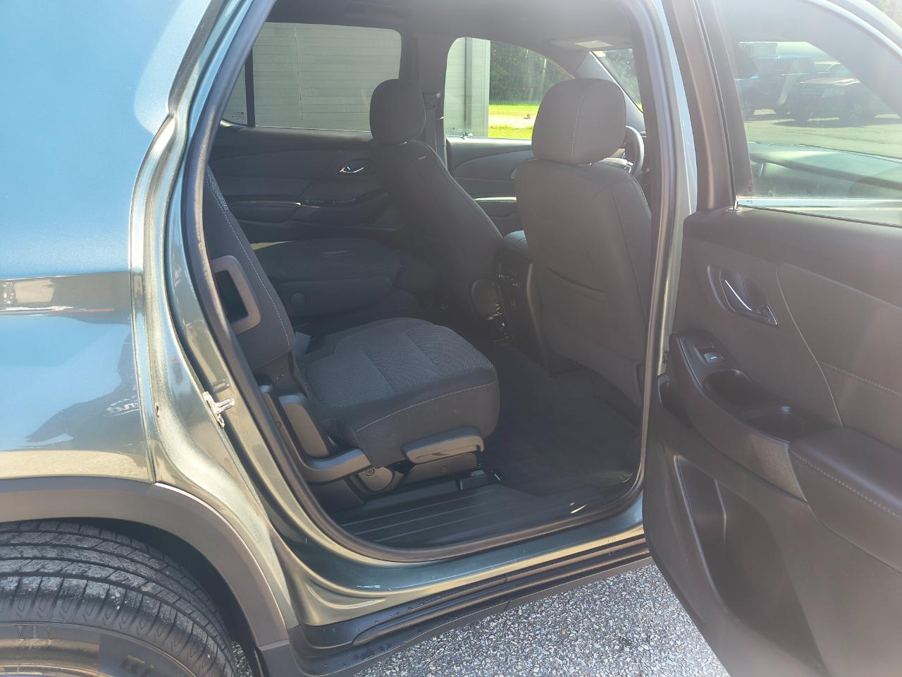 Chevrolet Traverse FWD 4dr LT Cloth w/1LT 2023