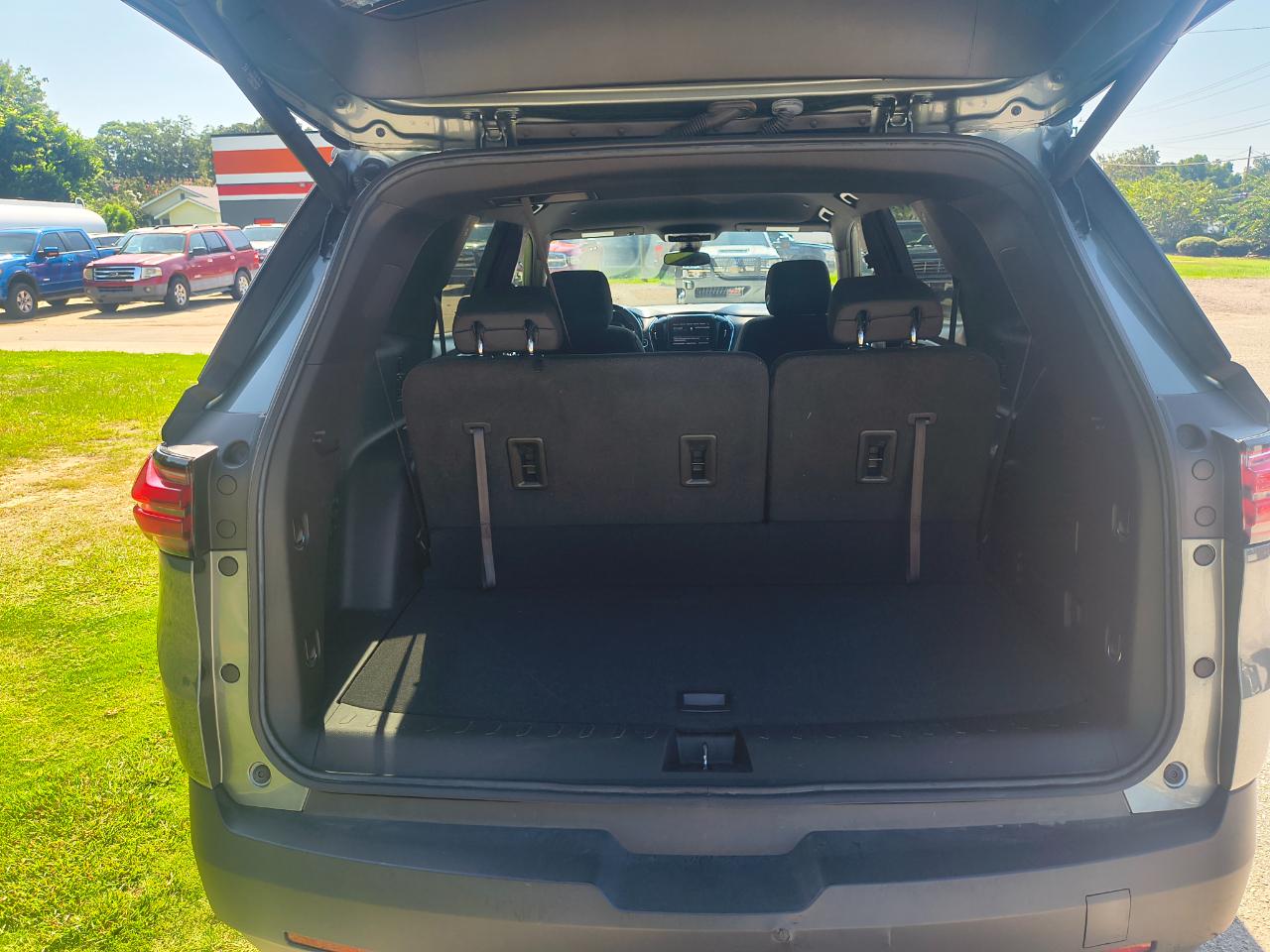 Chevrolet Traverse FWD 4dr LT Cloth w/1LT 2023
