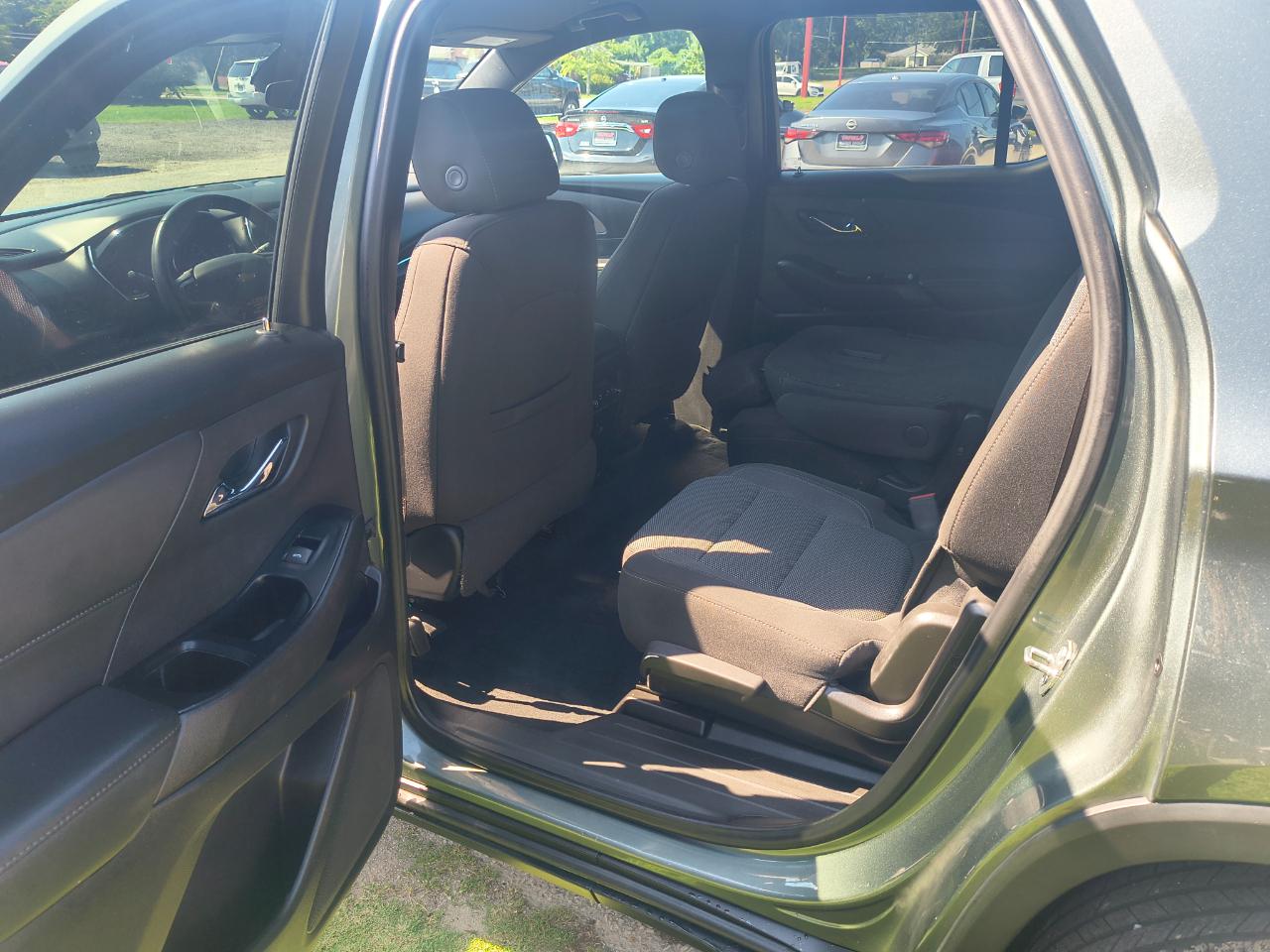 Chevrolet Traverse FWD 4dr LT Cloth w/1LT 2023