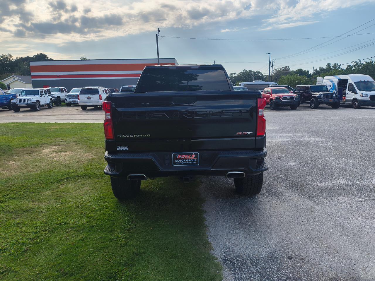 Chevrolet Silverado 1500 4WD Crew Cab 147" RST 2021