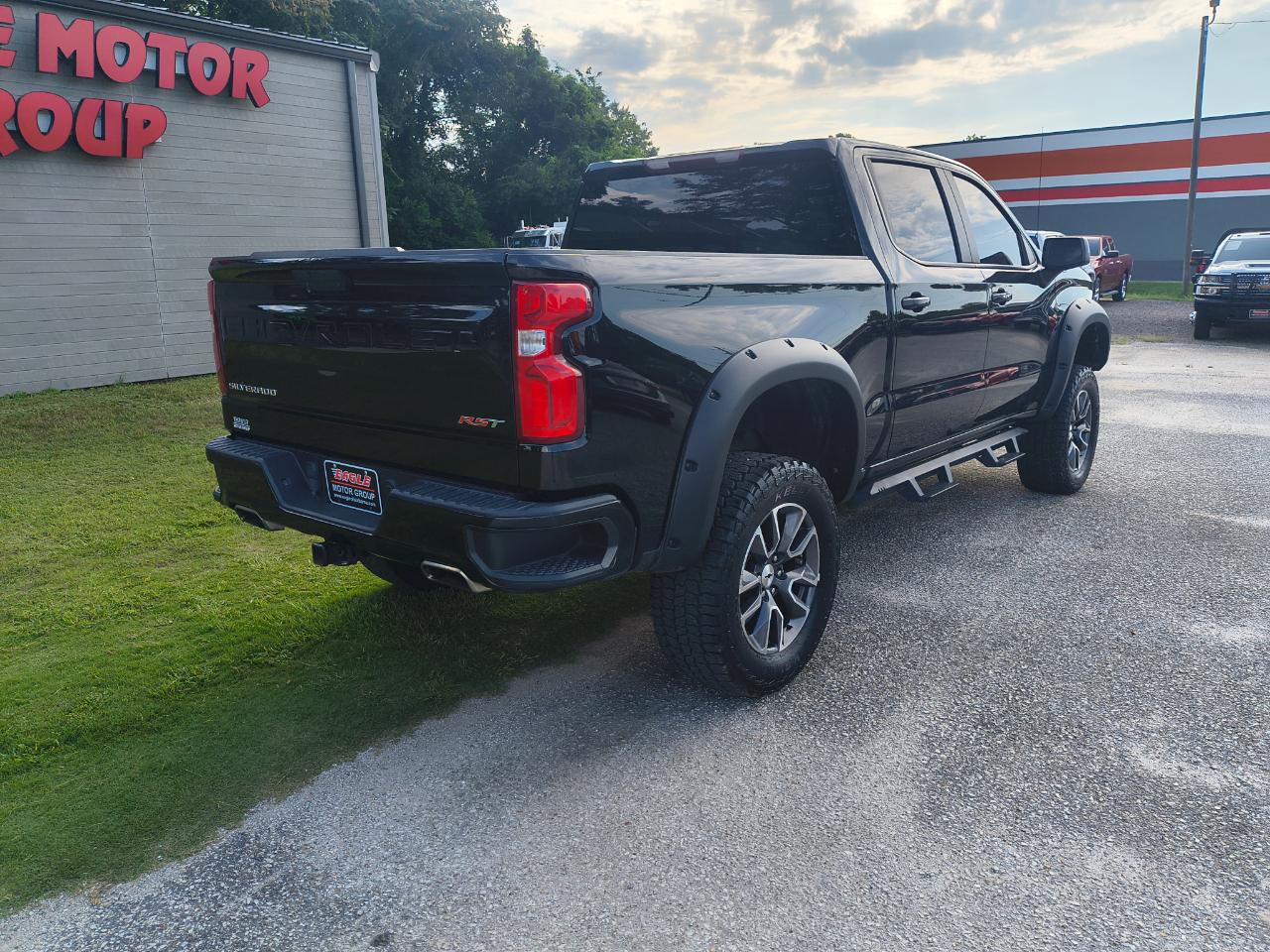 Chevrolet Silverado 1500 4WD Crew Cab 147" RST 2021