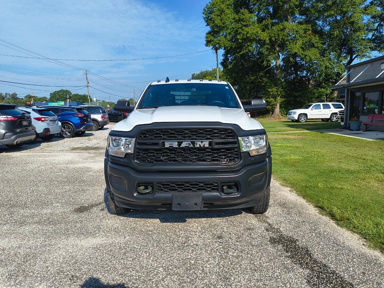 RAM 5500 Chassis Cab Tradesman 4x4 Crew Cab 60" CA 173.4" WB 2022