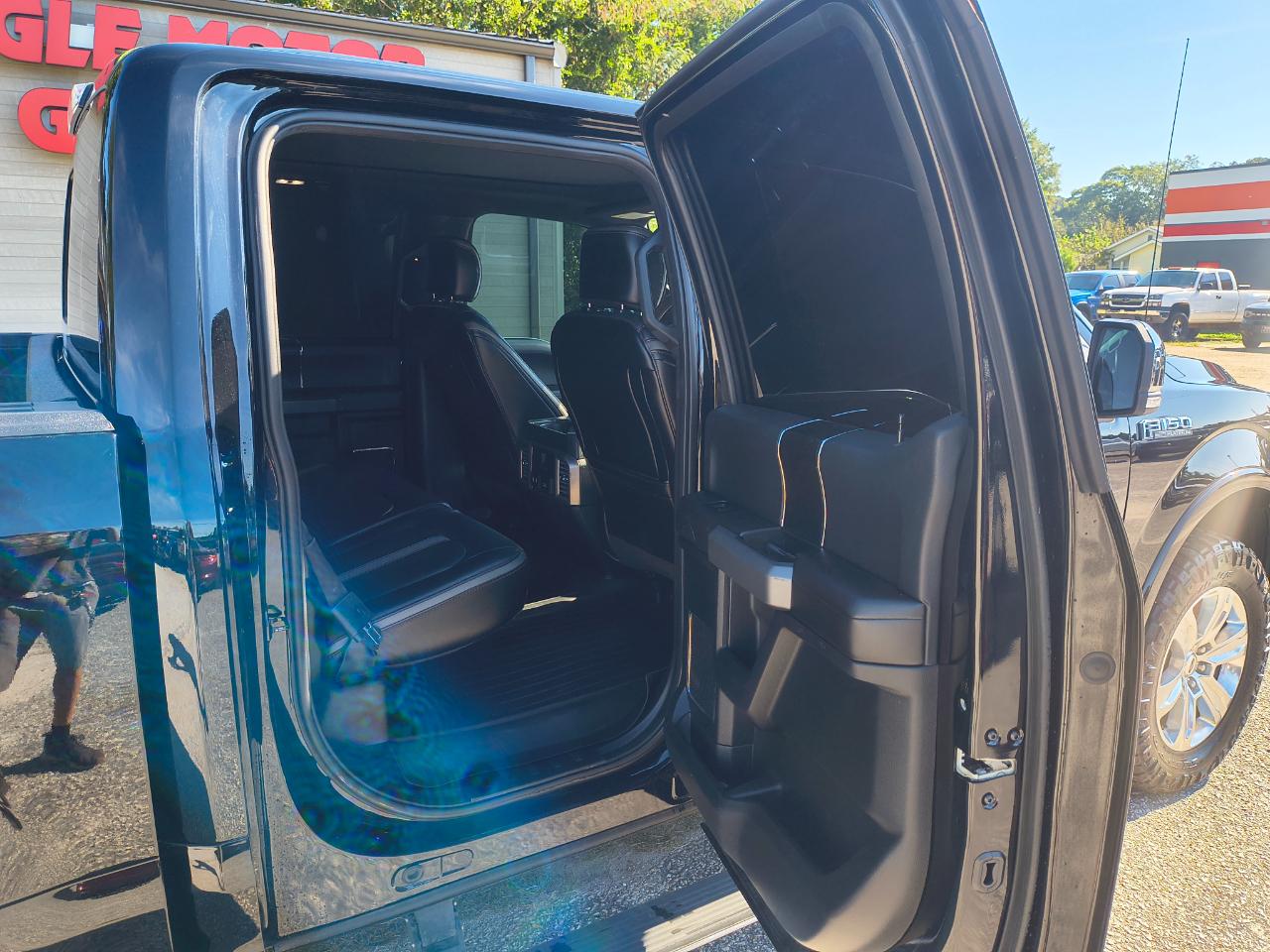 Ford F-150 Platinum 4WD SuperCrew 5.5' Box 2018