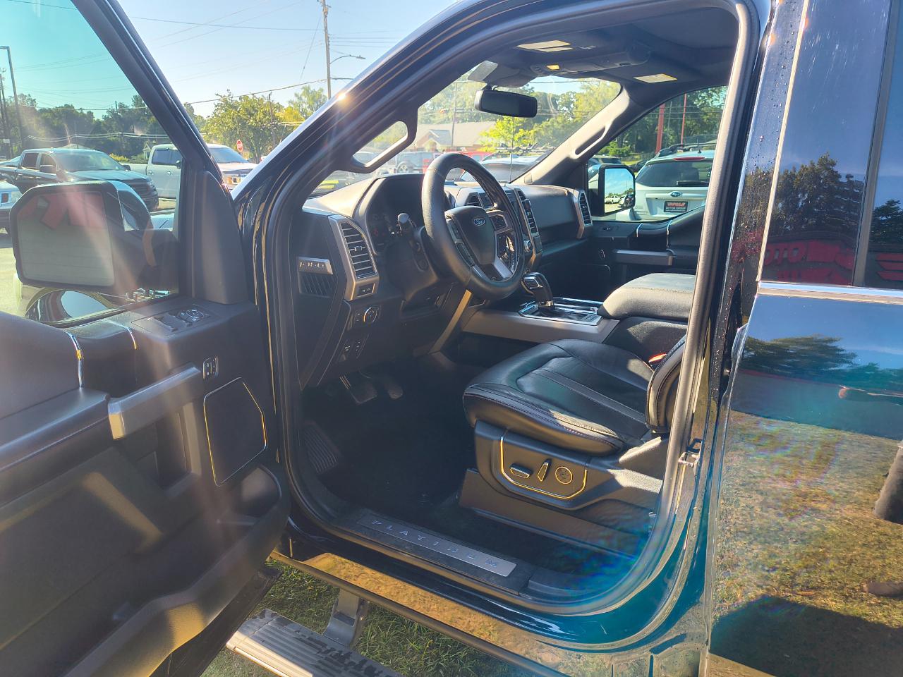 Ford F-150 Platinum 4WD SuperCrew 5.5' Box 2018