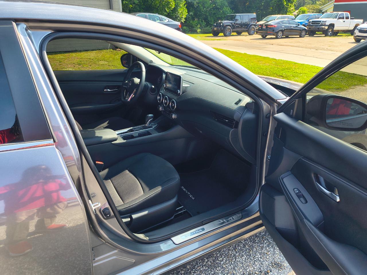 Nissan Sentra SV CVT 2025