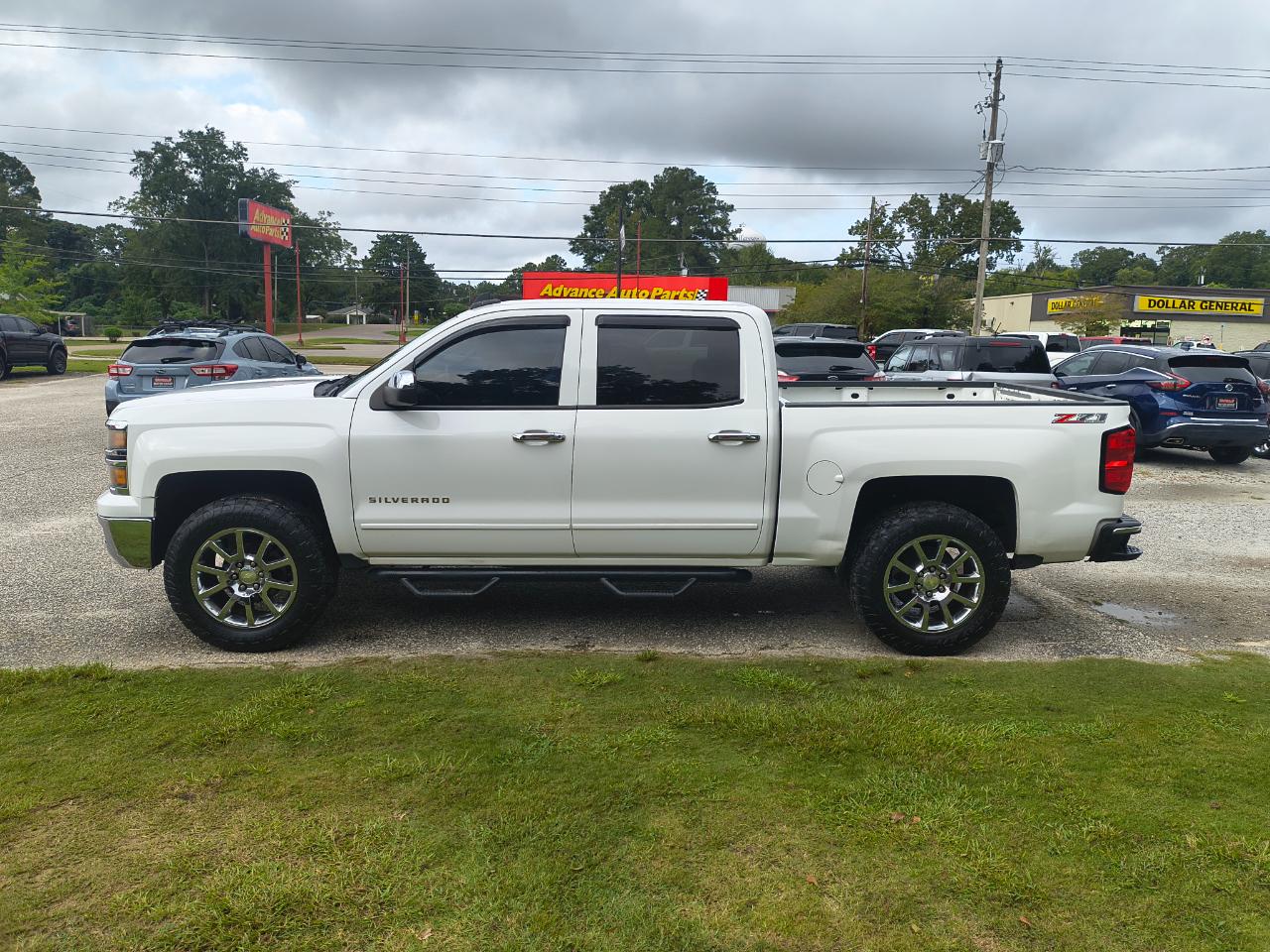 Chevrolet Silverado 1500 4WD Crew Cab 143.5" LT w/2LT 2015