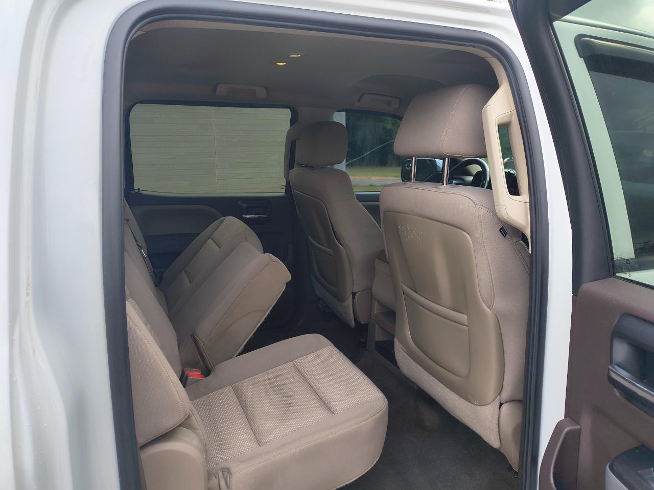 Chevrolet Silverado 1500 4WD Crew Cab 143.5" LT w/2LT 2015