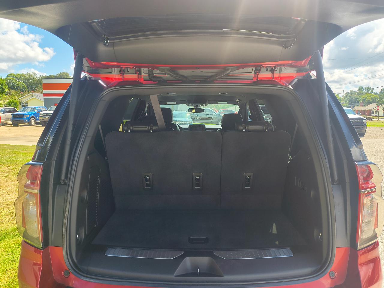Chevrolet Tahoe 4WD 4dr Z71 2021