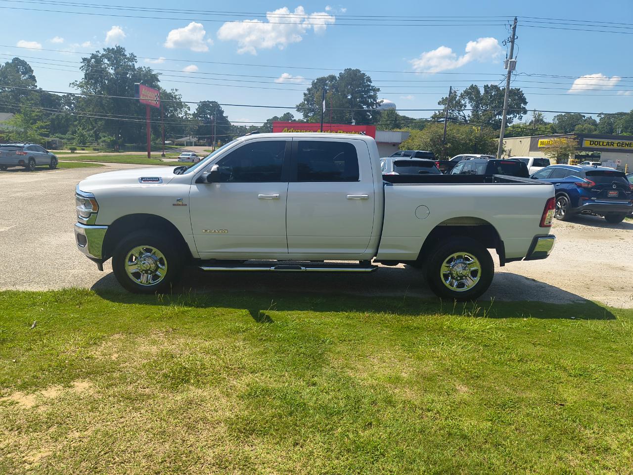 RAM 2500 Big Horn 4x4 Crew Cab 6'4" Box 2022